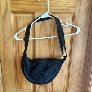 Uniqlo black crossbody bag